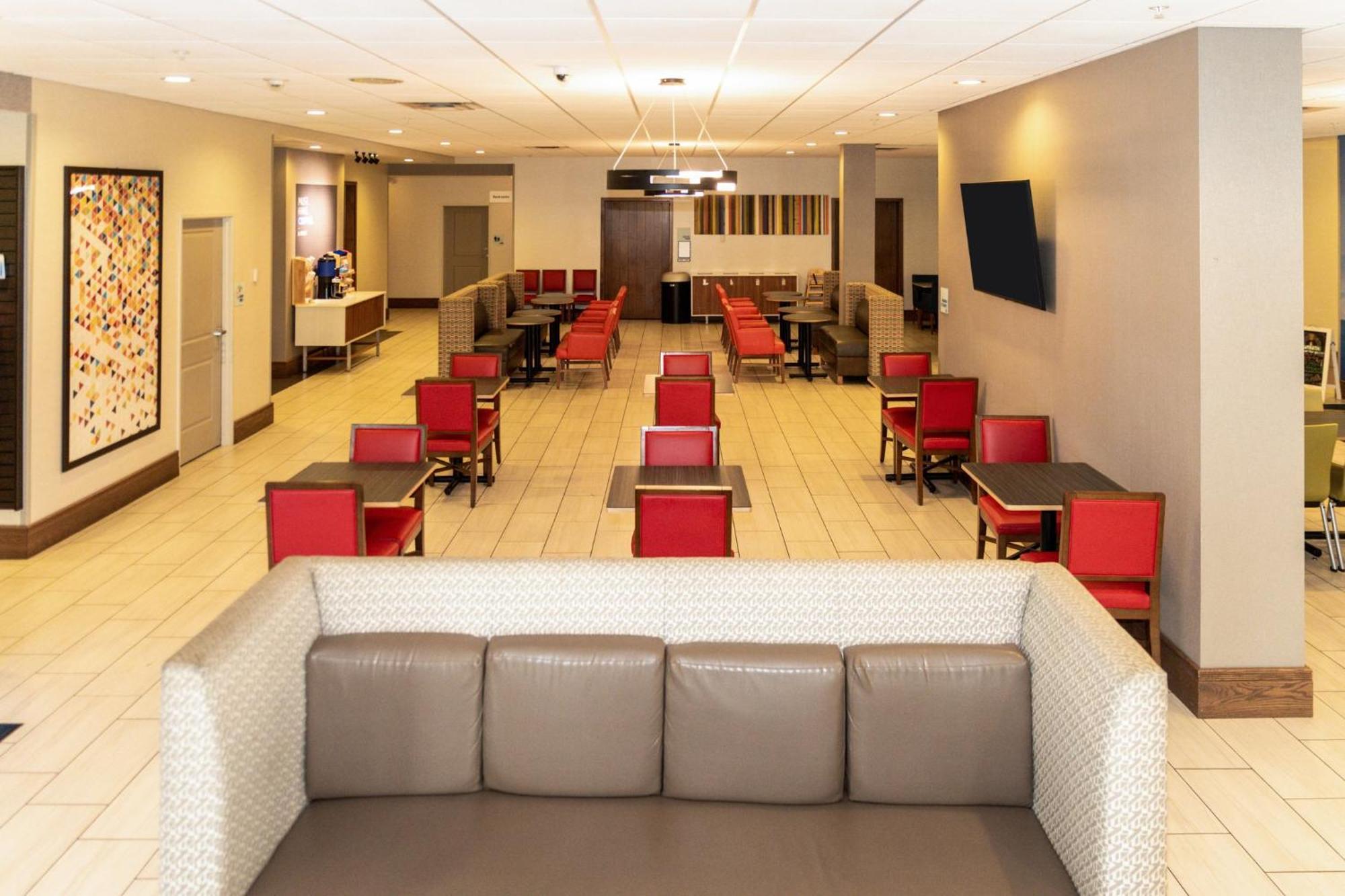 Holiday Inn Express - Grand Island By Ihg Exterior foto
